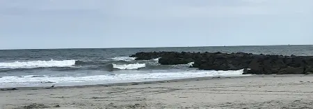 Steps to the Beach in Brigantine - Sea Point - Beautiful Pool Отели рядом с достопримечательностью «Hard Rock Giant Guitar»