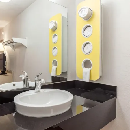 Motel 6 Sacramento, CA - Downtown Отели рядом с достопримечательностью «Саттерс Форт»