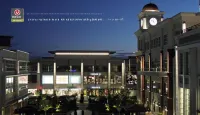Red Lion Inn and Suites Victoria Hotels in Saanich