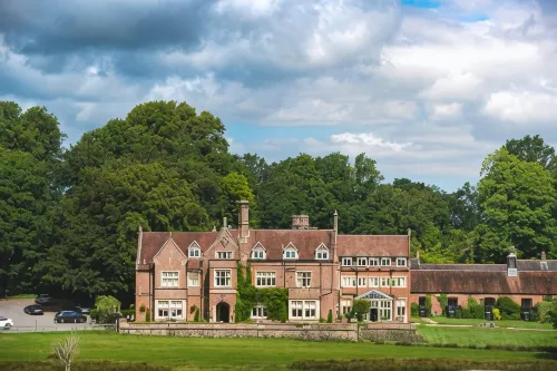 Burley Manor Hotels in Ringwood