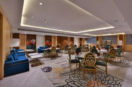 Quality Inn Elite Levelup Boutique Отели рядом с достопримечательностью «Хармандир-Сахиб»