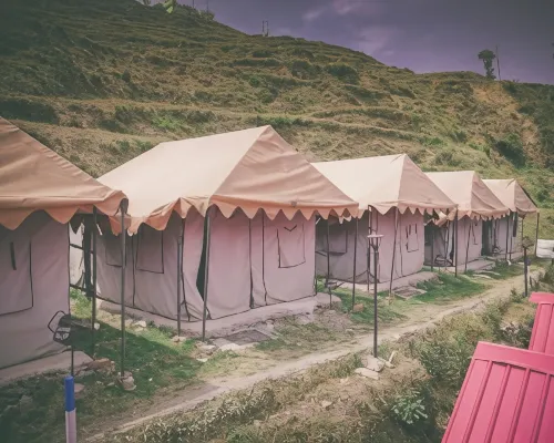 Camp O Royale Hotels in Kempty Range