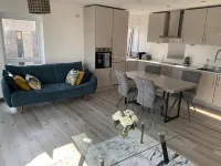 Raphvin Apex Abode