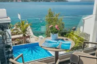 Hotel Perla - Pools