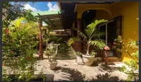 Effie’s Mountain View Villa (Gecko Villa)