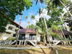 แอสโตรโคโค บีช รีสอร์ท บายโคโคนัท บีช