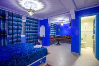 Puerta Azul - balcony