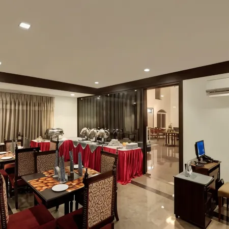 The Golden Suites & Spa, Calangute, 5 Mins Odd Drive to the Beach