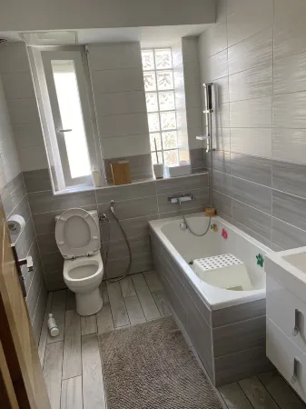 House with terrace Отели в г. Венисьё