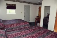 Potsdam Inn Отели в г. Кантон