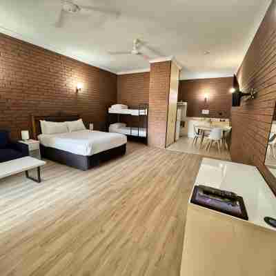 Knotts Crossing Resort Rooms