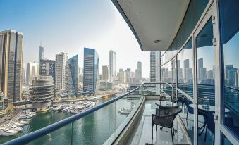 Mrne - Spacious Furnished Apartment