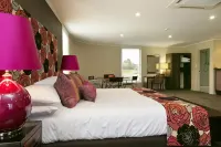 The Cove Hotels in Taupo