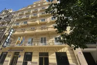 カジュアル バレンシア デル シネ クアルト塔周辺のホテル