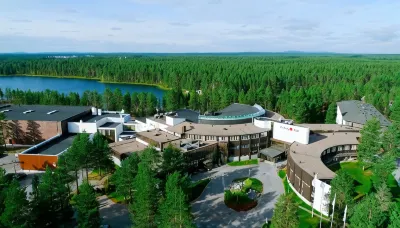 Holiday Club Kuusamon Tropiikki Hotels near Liikennepuisto