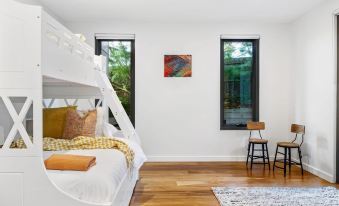 The Ocean s Edge   Luxury Entertainer with Views