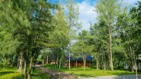 The Golden View Resort Suan Phueng