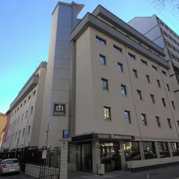 Hotel Domenichino Отели рядом с достопримечательностью «Лорентеджо»