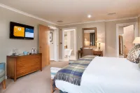 パークウェイ ホテル & スパ のホテル