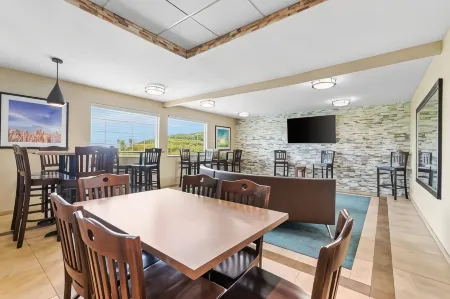 Candlewood Suites Hazleton Отели в г. Восток Юнион Тауншип