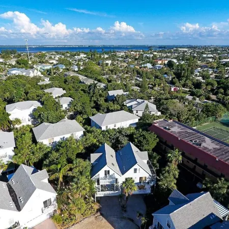 Northshore Villa - 3 Bedroom, 2 Bathroom Vacation Rental Across from the Beach