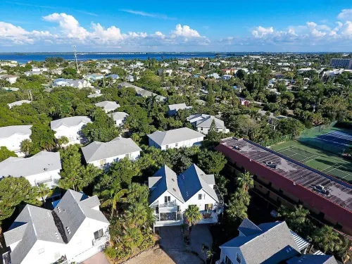 Northshore Villa - 3 Bedroom, 2 Bathroom Vacation Rental Across from the Beach