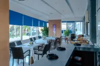 Tanger Med Hotel, Conference & Catering - Pools