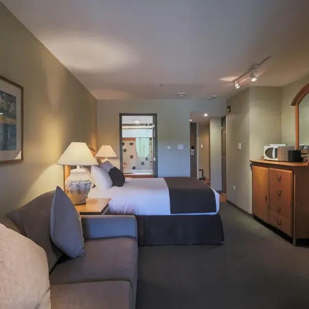 Pacific Shores Resort & Spa