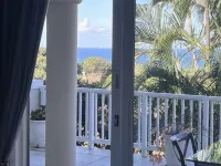Seaview Manor Exquisite Bed & Breakfast