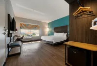 Tru by Hilton Novi Detroit Hotels in 