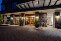 Oswego Hotel Hotels in Victoria