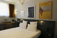 Hotel De Verdun 1882 - พร้อมระเบียง