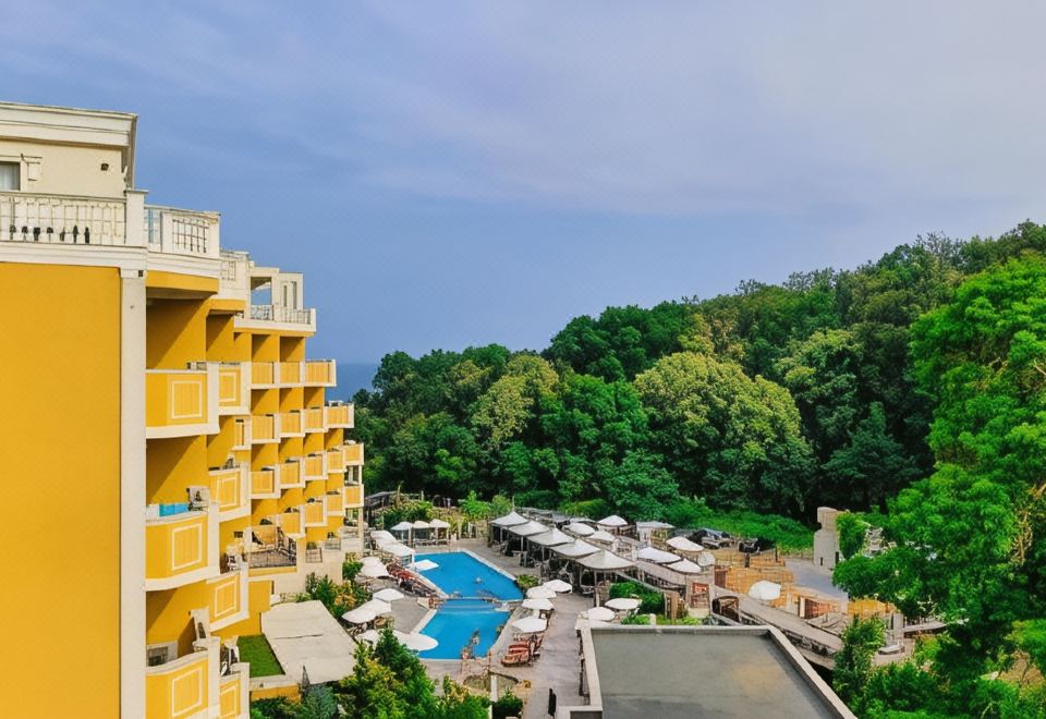 hotel overview picture