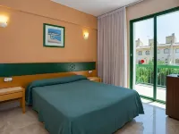 Hotel Pino Alto by Alegria Отели рядом с достопримечательностью «Пляж Гуардамар»