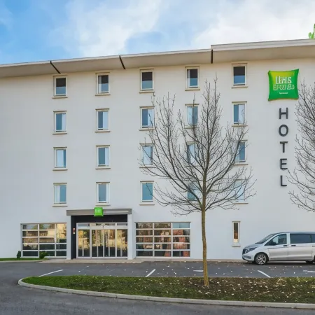 Ibis Styles Lyon Meyzieu Arena Stadium