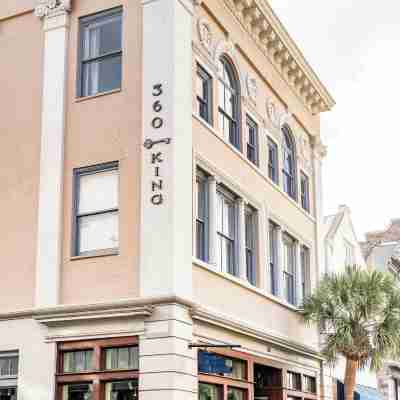 360 King Boutique Suites Hotel Exterior