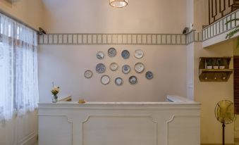 Vera Nidhra - Self Check-in after 6pm