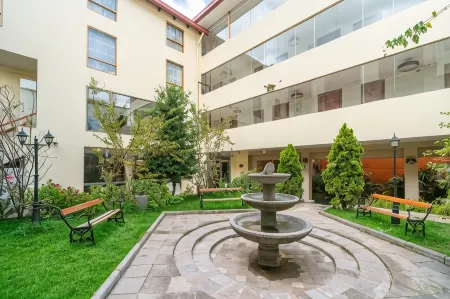 Taypikala Hotel Cusco Отели в г. Куско