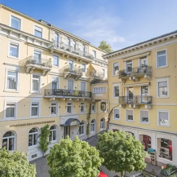 Heliopark Bad Hotel Zum Hirsch Hotels near Museum Frieder Burda
