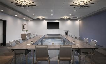 Best Western Premier Hotel at Fishers Landing
