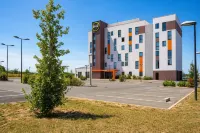 B&B Hotel les Herbiers - parking