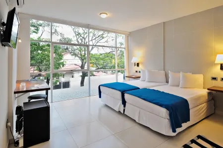 Hotel LP Santa Cruz Centro Отели в г. Провинсия де Андрес Ибаньес