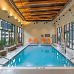 ألوفت كولومبوس إستون