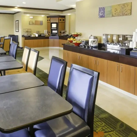 Fairfield Inn & Suites Fargo