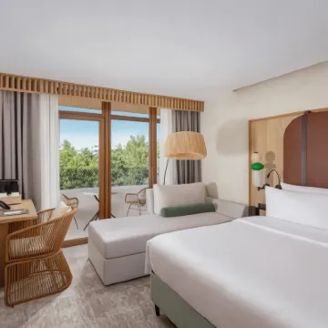 FЮNF LUXURY RESORT & SPA ANAPA MIRACLEON のホテル