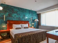 Grand Hotel Napoca Hotels near Central Park