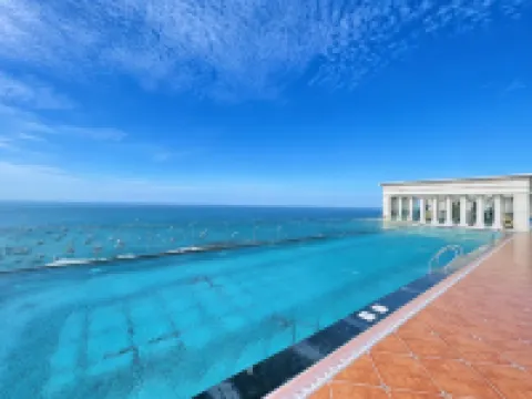 We Young Apartments by HOFs - Fireworks & Ocean view Hotels in Phu Quoc Island