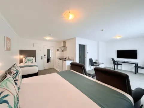 BKs Premier Motel Hamilton