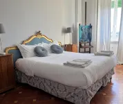 BB Tube - Homestays