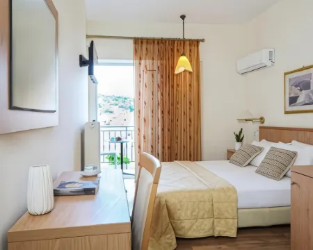 Saronis Hotel Hotels in Epidaurus